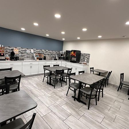 Super 8 By Wyndham Grand Island Hotel Ngoại thất bức ảnh